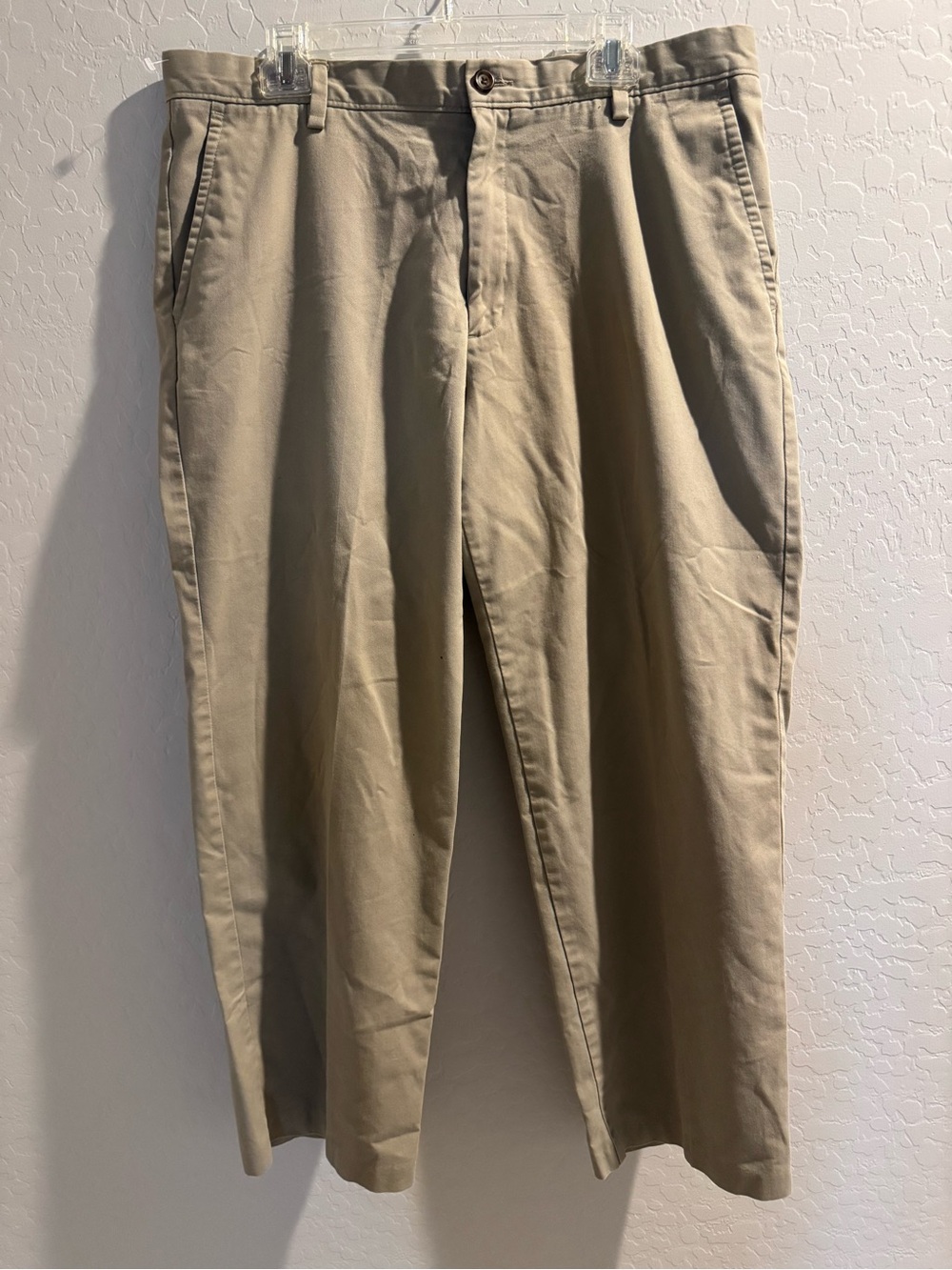 Dockers Men's Tan Chino Pants